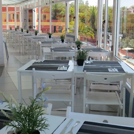 Apartahotel Laguna Park 2
