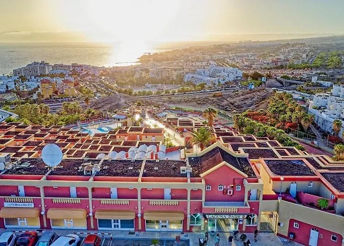 Laguna Park 2 Lejlighedshotel 2*